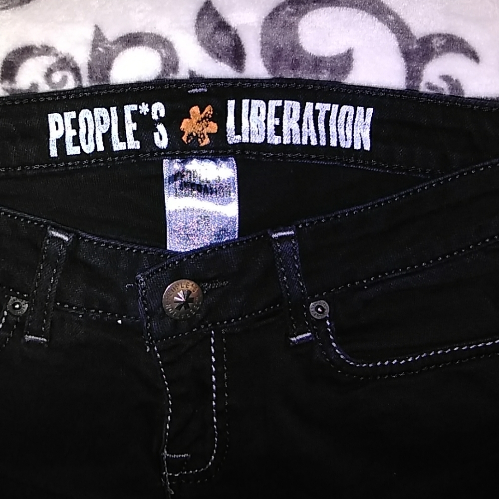 Size 25 Black skinny jeans 30 inch inseam